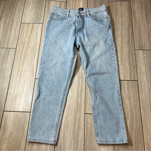 BDG Urban Outfitters Dad Slim Tapper Fit Light Wash Jeans Denim Size 30X30 - Picture 1 of 7